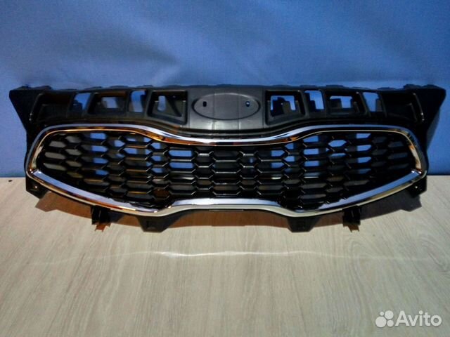 Решетка радиатора Kia Ceed 2012-2015 Решетка радиатора Kia Ceed 2012-2015