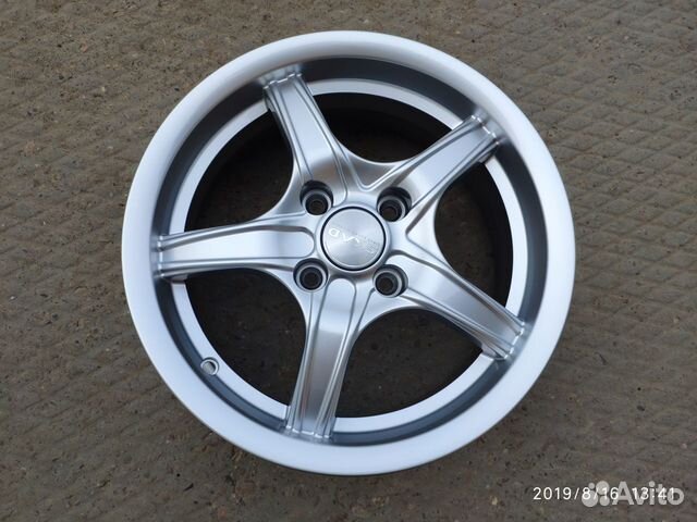Комплект нового литья R14 4x98 skad на ваз Комплект нового литья R14 4x98 skad на ваз