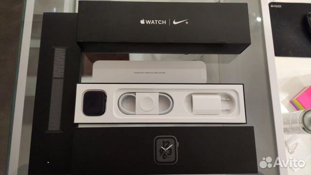 Apple Watch Series 5 44mm + Esim купить в Комсомольске-на-Амуре | Личные  вещи | Авито