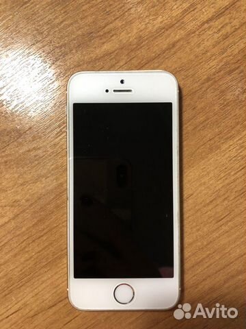 Телефон Apple iPhone 5 S