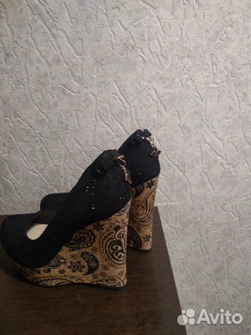 Замшевая обувь Замшевая обувь