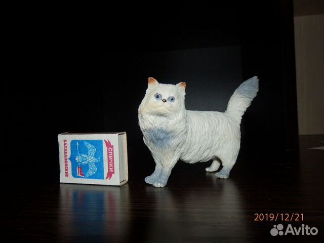 Фигурка кошка