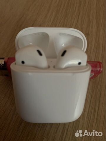 Apple AirPods 2 Apple AirPods 2
