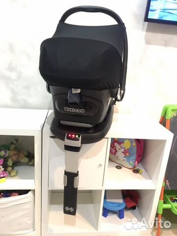 Детское автокресло Maxi-Cosi CabrioFix + база креп Детское автокресло Maxi-Cosi CabrioFix + база креп