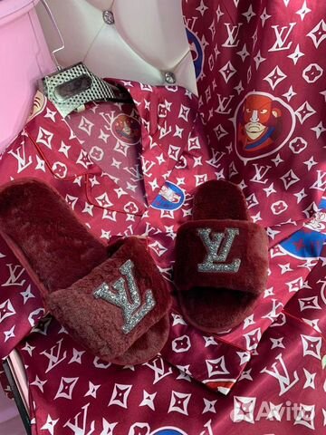 Новые меховые домашние тапочки Louis Vuitton