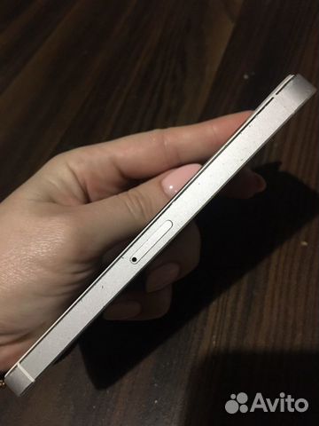 Телефон iPhone 5s 32gb Телефон iPhone 5s 32gb