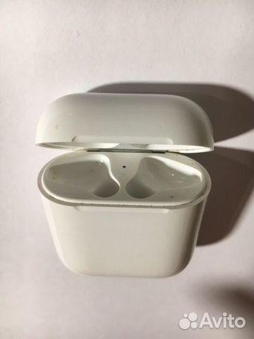 Кейс для AirPods