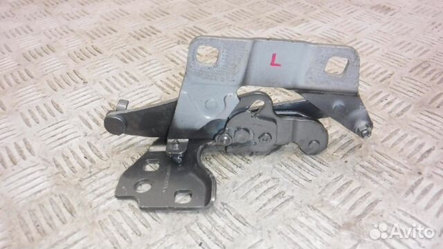 Петля капота левая Mercedes ML GLE W166 Петля капота левая Mercedes ML GLE W166