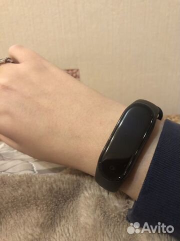 Браслет Xiaomi Mi Band 4 Браслет Xiaomi Mi Band 4