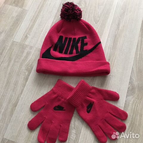 Шапка и перчатки Nike Шапка и перчатки Nike