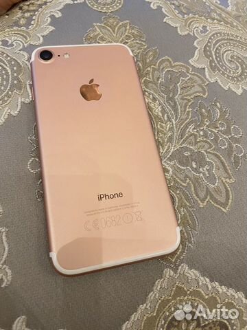 Телефон iPhone 7 Розовый Телефон iPhone 7 Розовый
