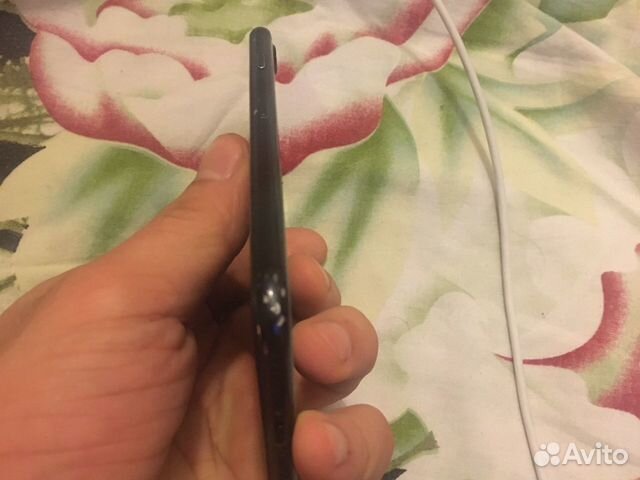 Телефон iPhone Телефон iPhone