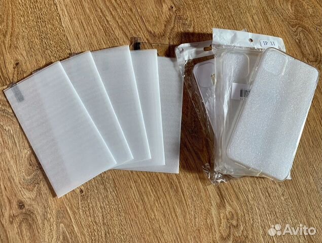 Чехлы и стекла для iPhone 11