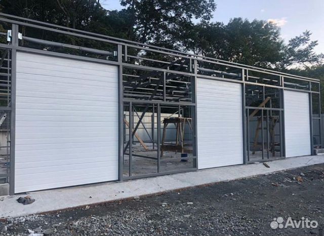 Промышленные ворота подъемные 3500 х 3250 мм Промышленные ворота подъемные 3500 х 3250 мм