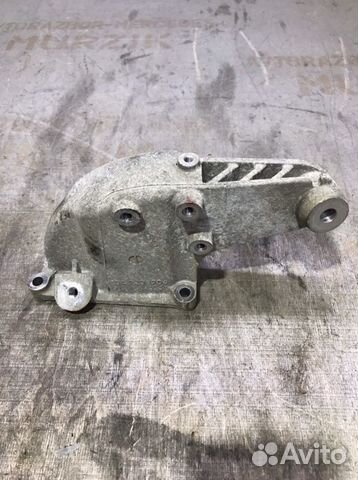 Опора двигателя левая Mercedes W210 4matic Опора двигателя левая Mercedes W210 4matic