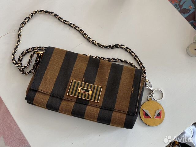 Сумка fendi оригинал Сумка fendi оригинал