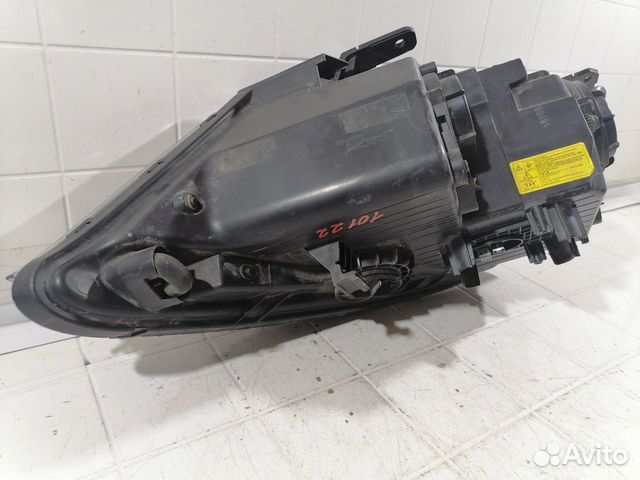 Фара Ксенон передняя правая Kia Sorento 2