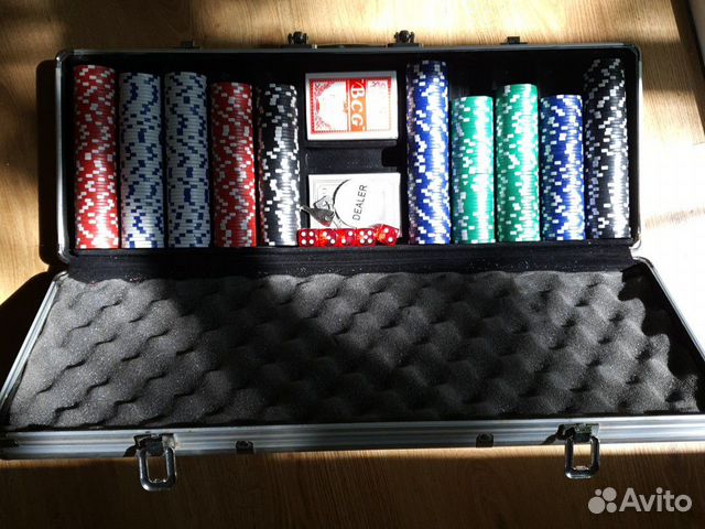 Набор для покера (чемодан, 500 фишек) Набор для покера (чемодан, 500 фишек)