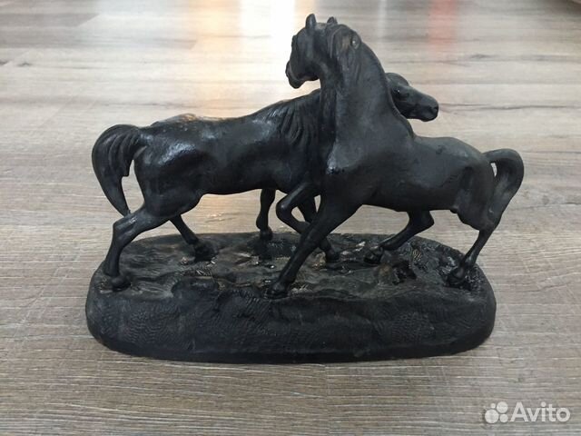Скульптура «Кони на воле» Касли, 1977г Скульптура «Кони на воле» Касли, 1977г