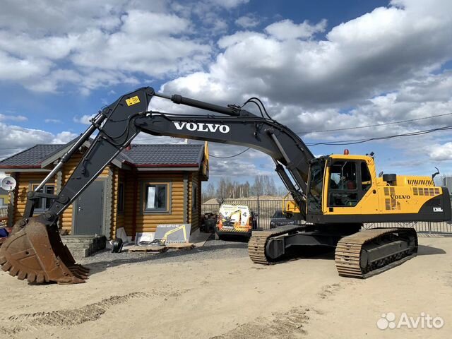 Гусеничный экскаватор Volvo EC360 Гусеничный экскаватор Volvo EC360
