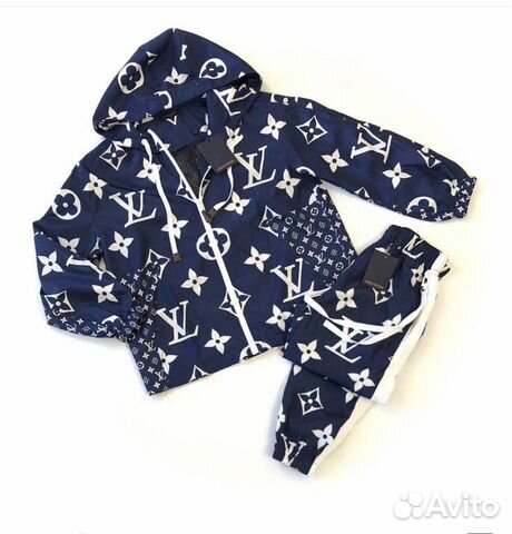 Костюм Louis Vuitton