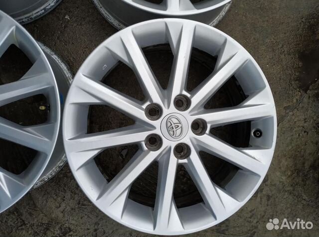 Диски бу литые R17 P на Toyota