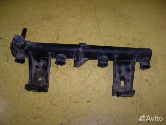 Топливная рампа Ситроен С4 Citroen C4