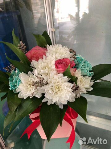 Композиции цветов в коробочке