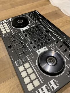 Dj контролер Roland dj-808