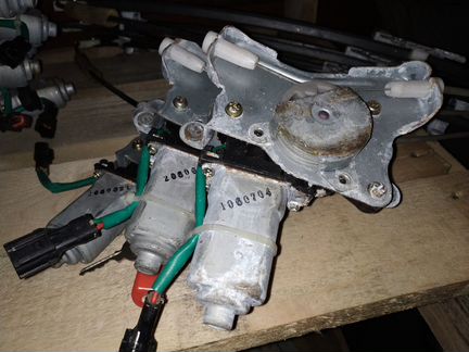 Стеклоподъёмник новый Оригинал Ssang Yong Rexton