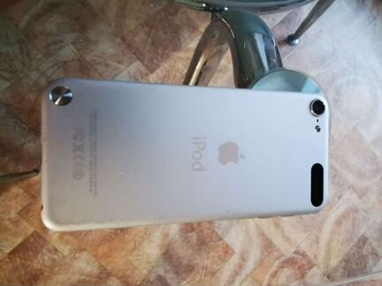 Плеер iPod touch 5