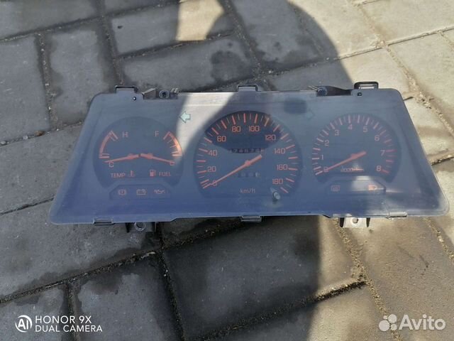 Щиток приборов нисан сани 1.5 84г