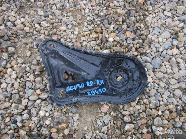 Кронштейн балки двигателя задний правый Toyota