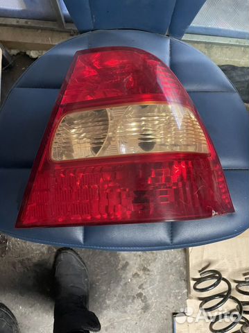 Правый фонарь Toyota Corolla 120