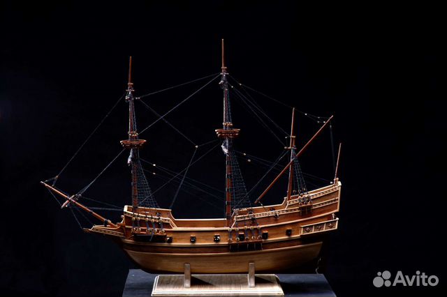 Корабль ручной работы-миниатюра