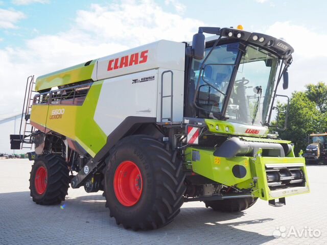 Комбайн Claas Lexion, 2022