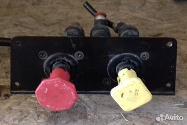 Кран стояночного тормоза Freightliner Colambia