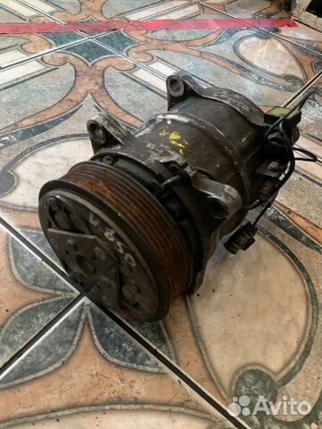 Компрессор кондиционера Volvo 850