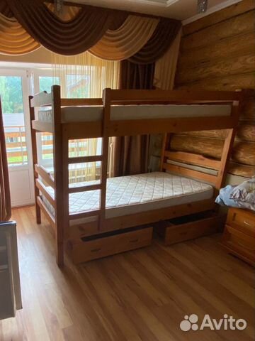 Детская двухъярусная кровать из массива