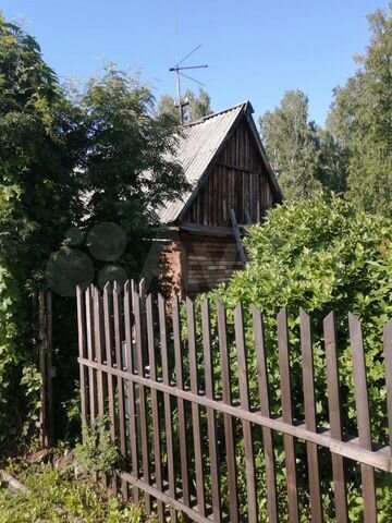 Дача 20 м² на участке 7,6 сот.