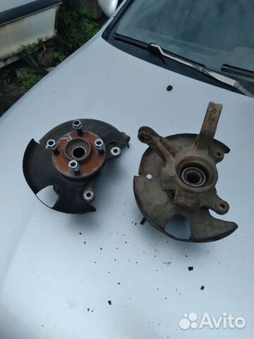 Поворотный кулак Nissan Almera n15