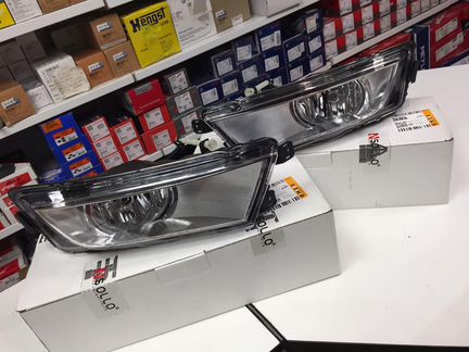 Противотуманная фара лев/прав Skoda Octavia A7