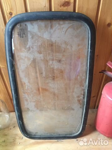 Стекло с уплотнителем