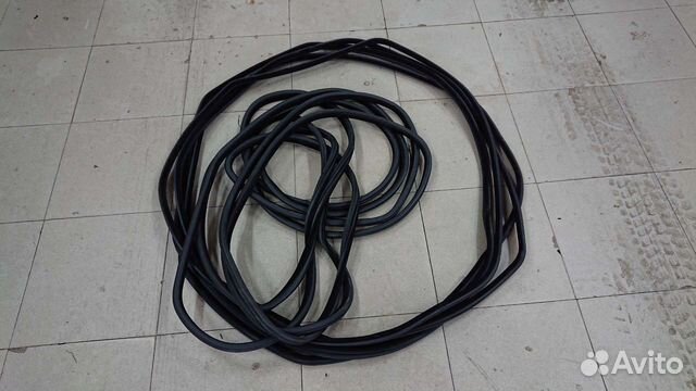 Уплотнитель двери / багажника BMW Х5