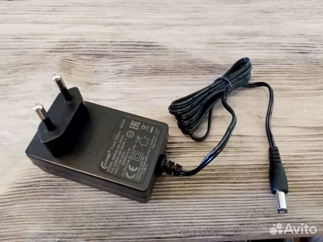 Блок питания 24V 0.8A 18POW SAW30-240-0800G новый