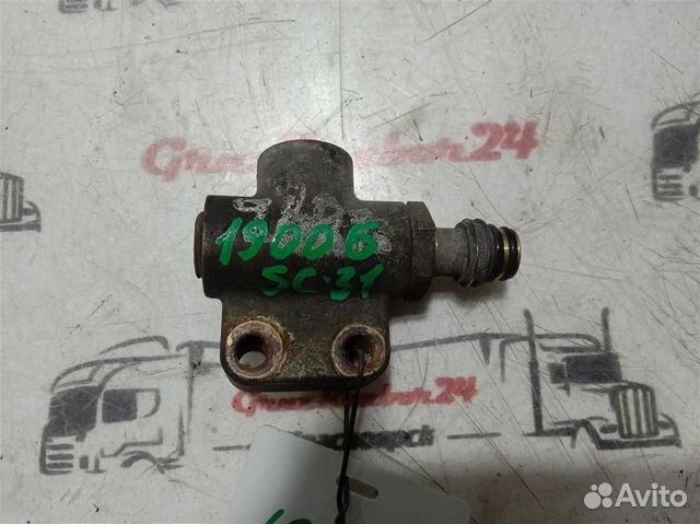 Штуцер Т-образный Scania 303467