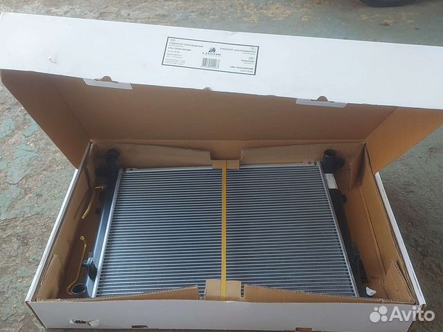 Радиатор Hyundai Sonatanf (05) 2.0/2.4/3.3 AT