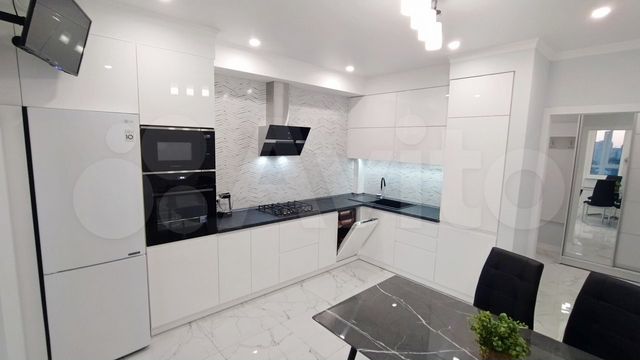 2-к. квартира, 75 м², 11/13 эт.