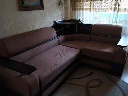 Большой угловой диван б/у, 2 года