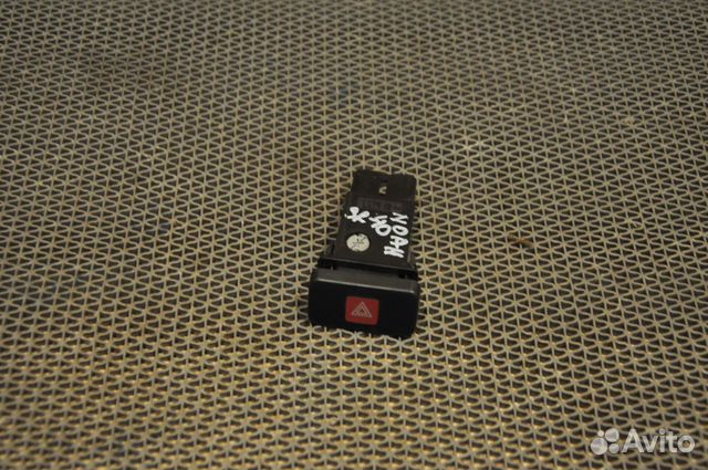 Кнопка toyota lite ACE Noah SR40